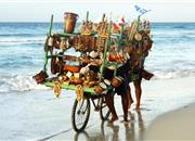 Plážový prodejce na Kubě